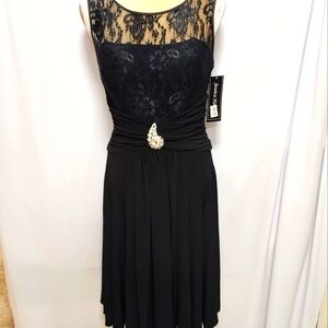 Jessica Howard Black Lace Midi Dress